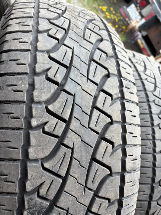 4 pneus d ete 275/60r20 pirelli en très bon état