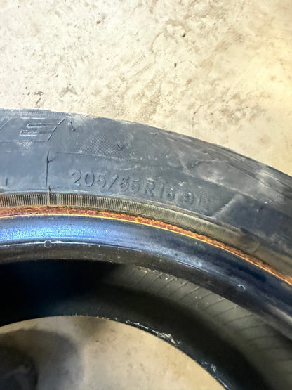 4 pneus d hiver 205/55r16 toyo en bon etat