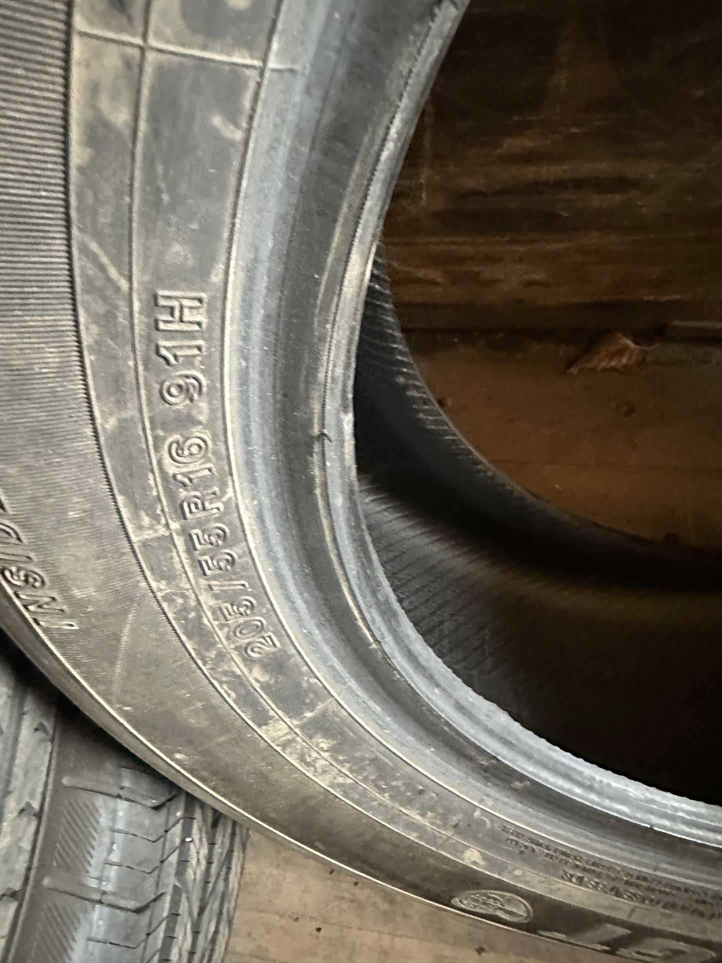 1 pneu d’été 205/55r16 Yokohama a l’état neuf