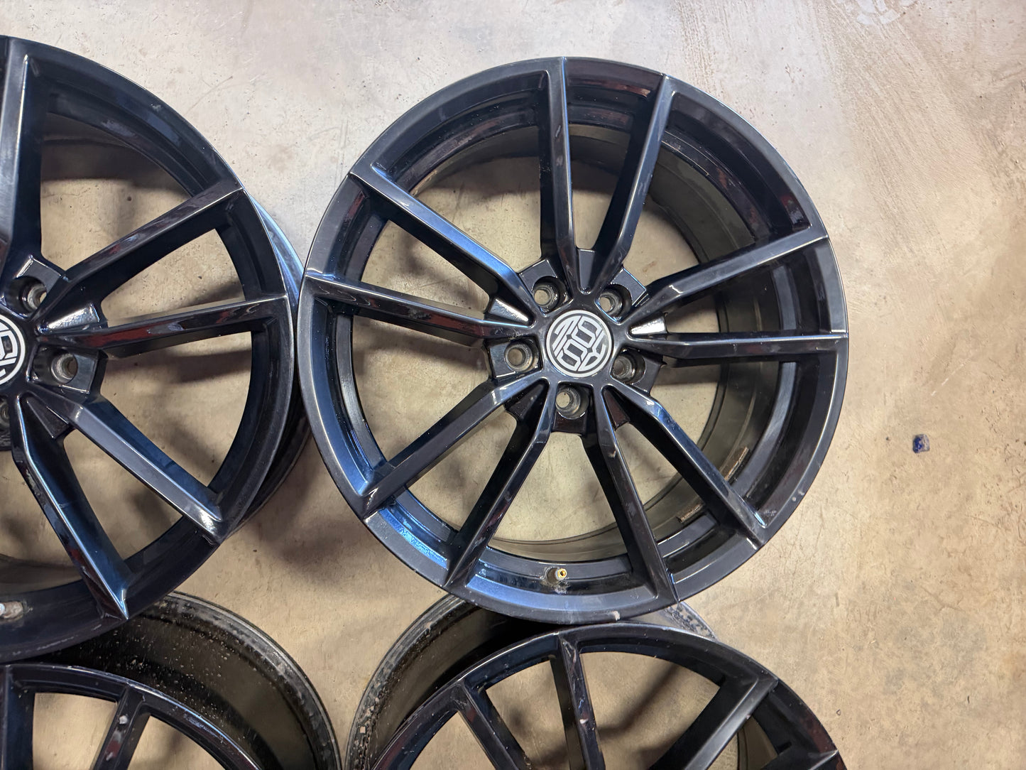 4 mags rssw 18 pouces 5x108 a l état neuf