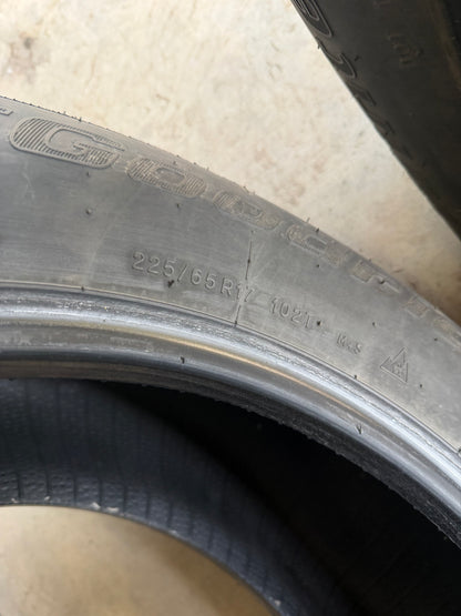 1 pneu d hiver 225/65r17 bf goodrich en bon etat