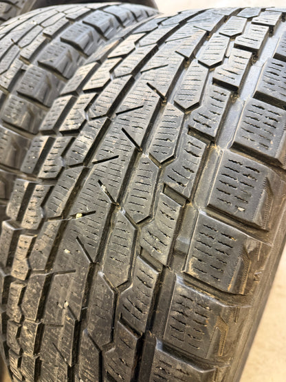 4 pneus d hiver 245/50r20 Yokohama en tres bon etat