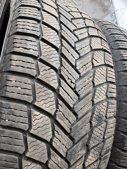 4 pneus d hiver 235/55r19 michelin a l etat neuf