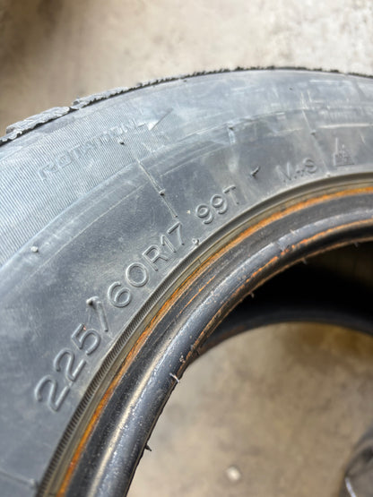 4 pneus d hiver 225/60r17 uniroyal a clous