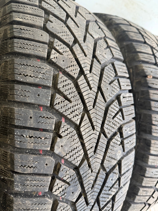 4 pneus d hiver 225/65r17 general a l etat neuf