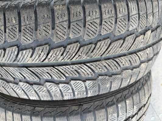 4 pneus d hiver 205/60r16 royal snow