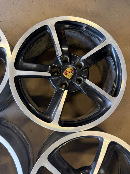 4 mags porsche 20 pouces 5x130 avec valves tpms