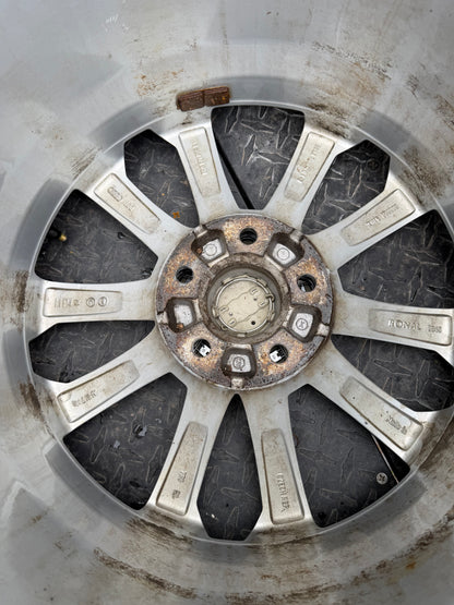 4 mags audi 18 pouces 5x112 a l état neuf