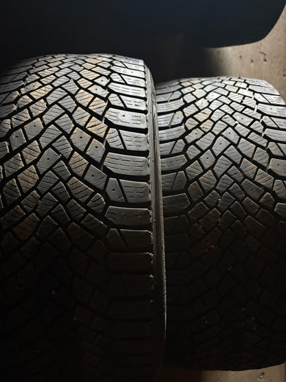 2 pneus d hiver 235/35r19 continental en tres bon état