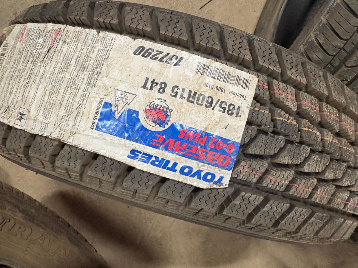 1 pneu d hiver neuf 185/60r15 toyo