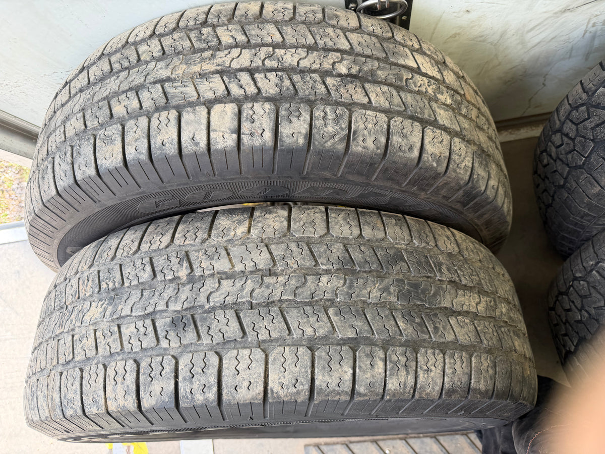 2 pneus d ete 265/70r17 good year