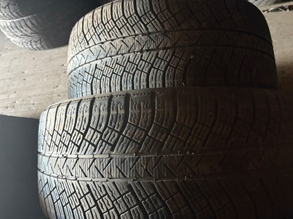 2 pneus d hiver 245/35r20 Michelin en bon état