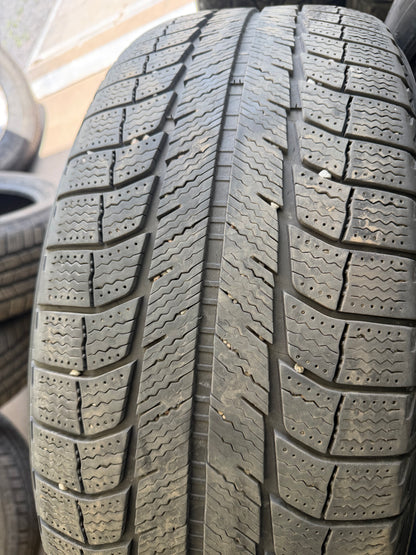 2 pneus d hiver 245/50r20 Michelin en bon état