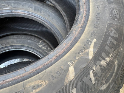 4 pneus d hiver 195/65r15 general en tres bon état